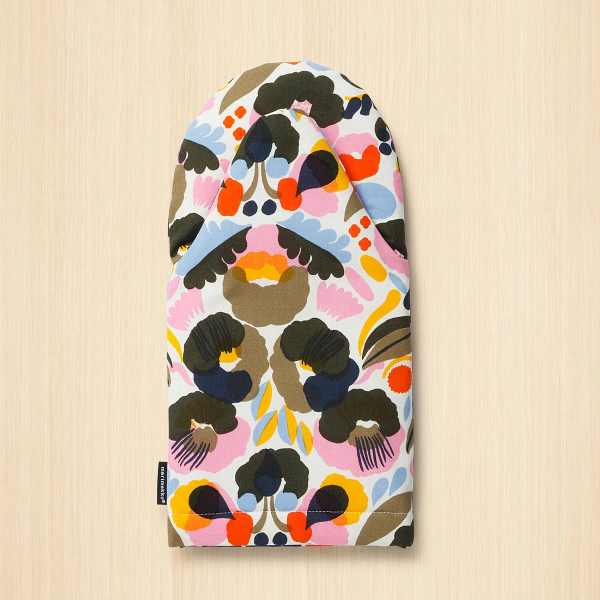 Marimekko Hattarakukka Oven Mitt 4 Marimekko Hattarakukka Oven Mitt - Image 2