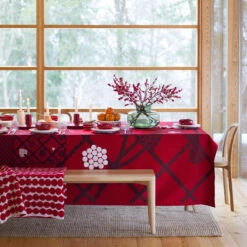 Marimekko Hortensie Red Tablecloth -Marimekko marimekko hortensie red tablecloth 66
