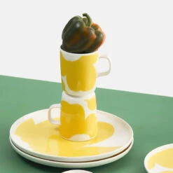 Marimekko Iso Unikko White / Spring Yellow Dinner Plate -Marimekko marimekko iso unikko white spring yellow dinner plate 39