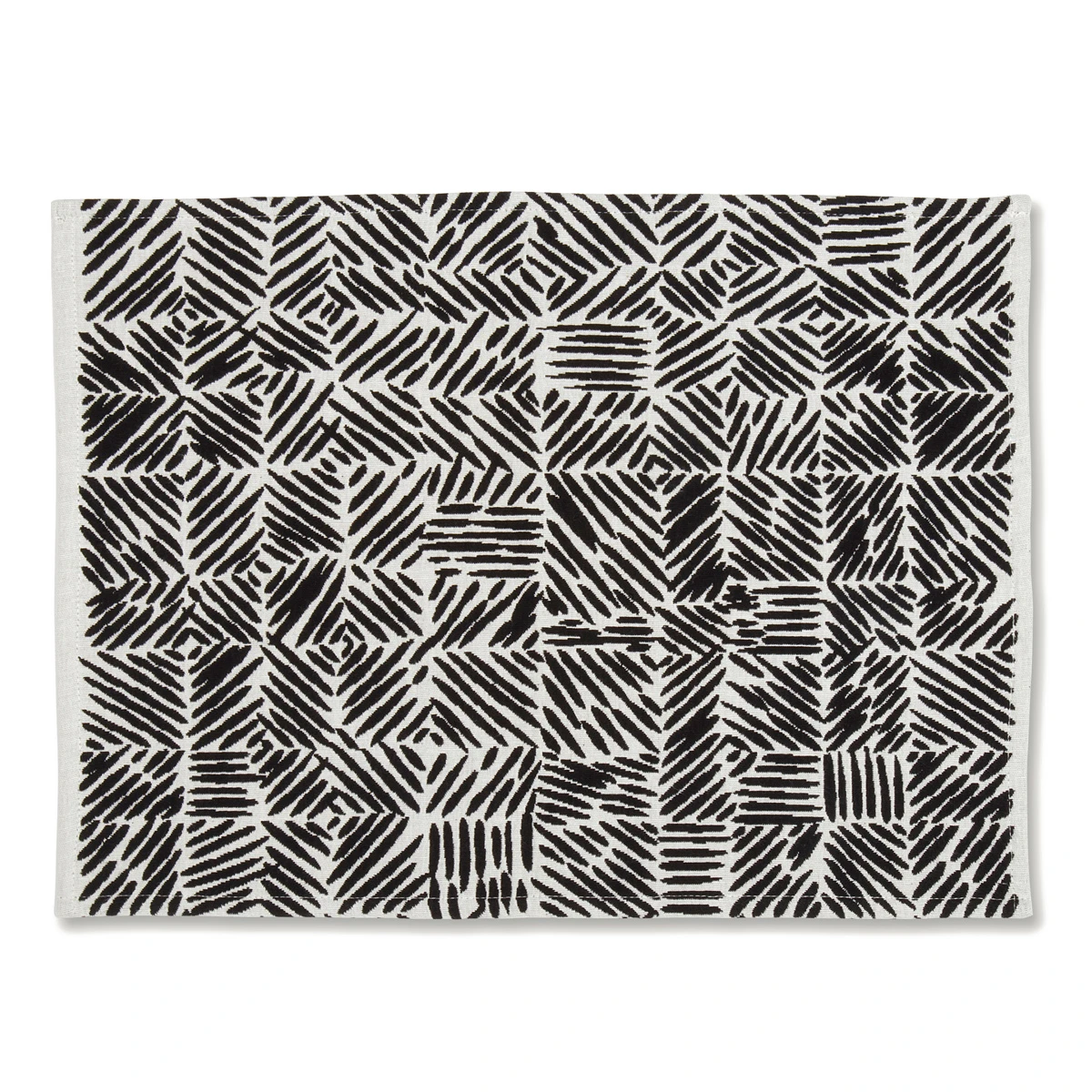 Marimekko Juustomuotti Black / Ivory Placemat 3 Marimekko Juustomuotti Black / Ivory Placemat