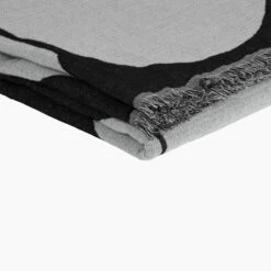 Marimekko Kivet Black Blanket