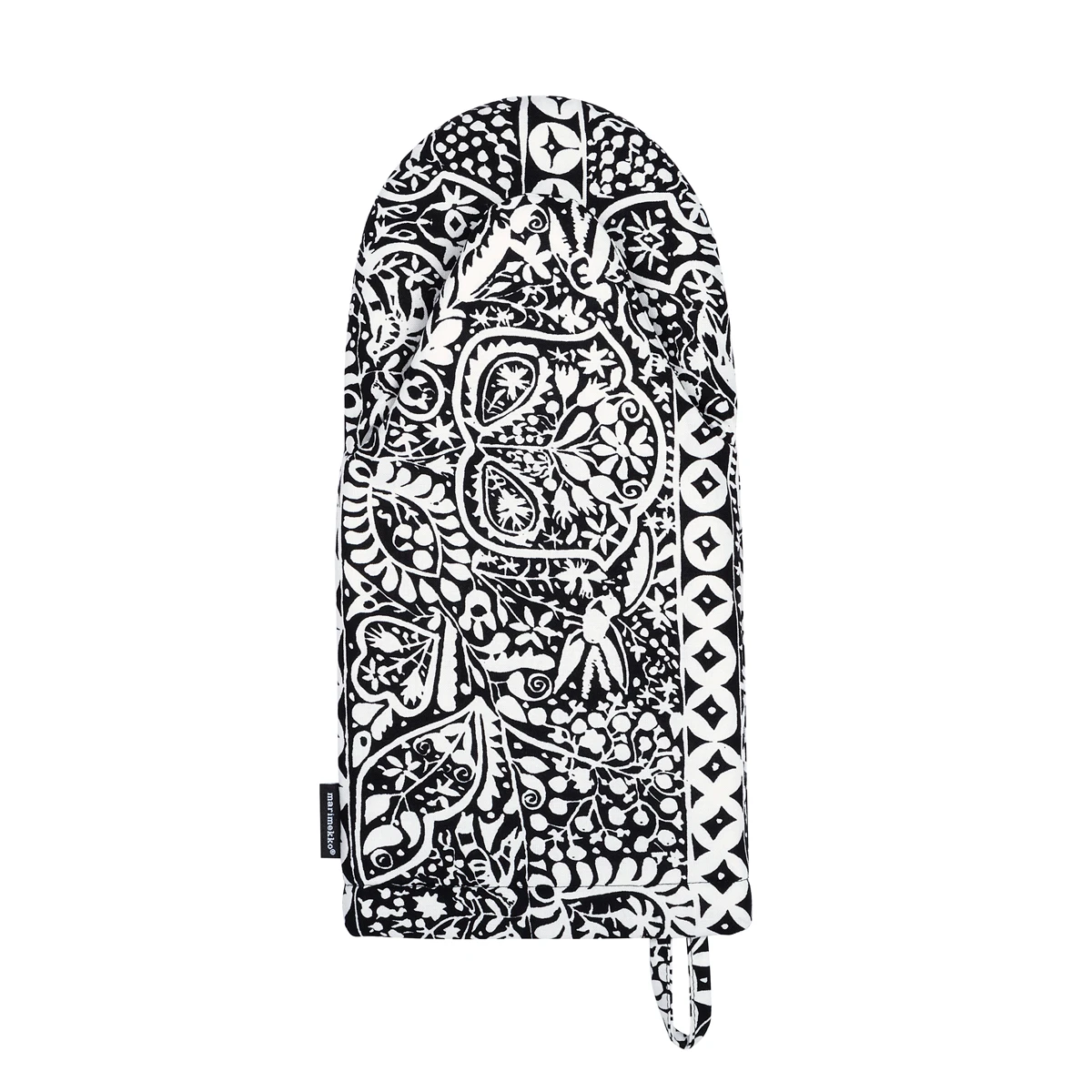 Marimekko Kulkunen Black / White Oven Mitt 3 Marimekko Kulkunen Black / White Oven Mitt