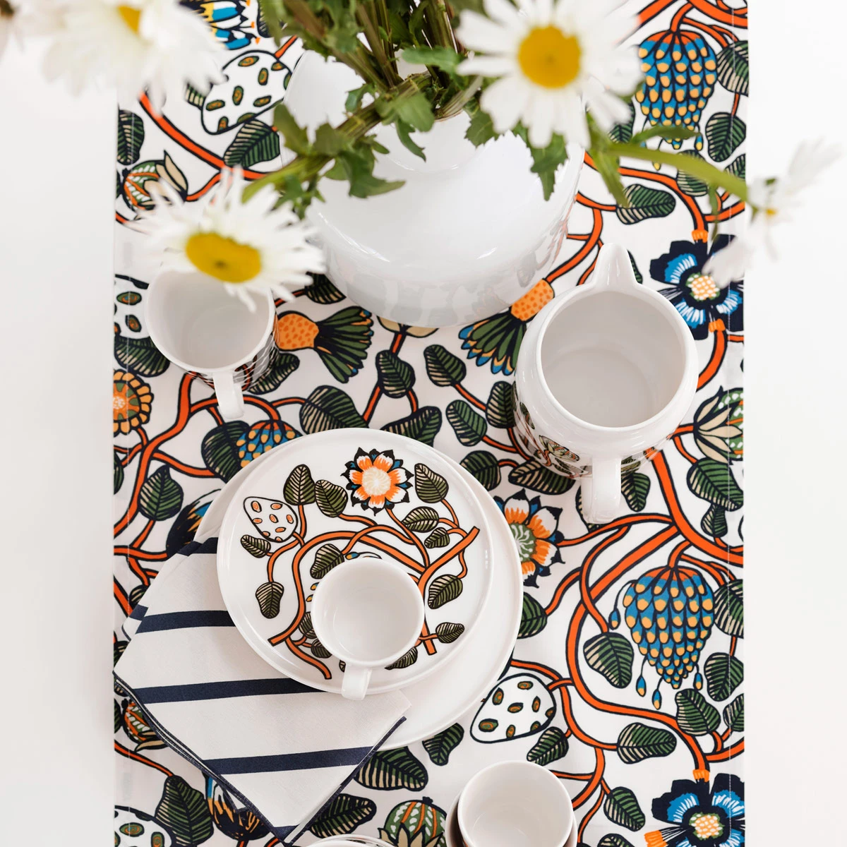 Marimekko Pieni Tiara Table Runner 3 Marimekko Pieni Tiara Table Runner