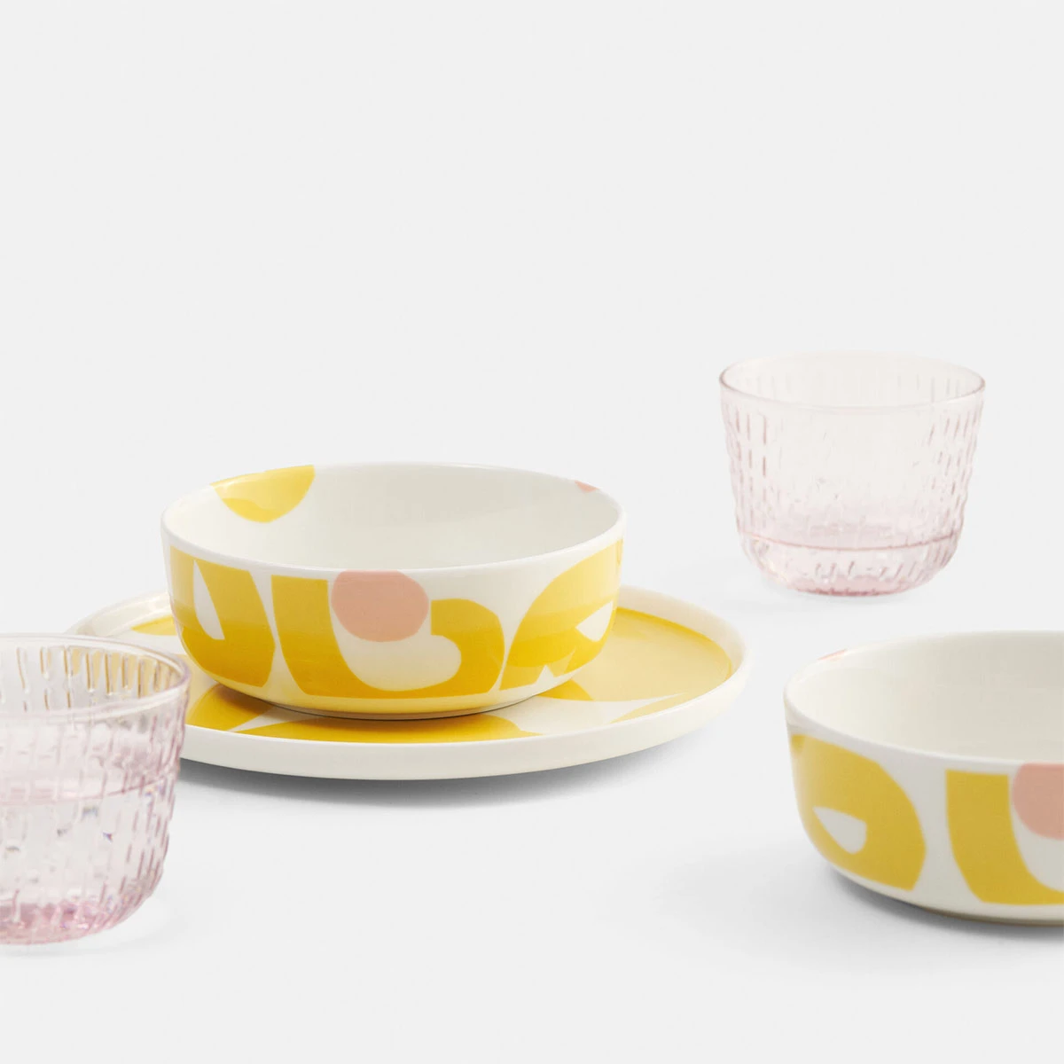 Marimekko Seppel White / Spring Yellow / Pink Bowl 5 Marimekko Seppel White / Spring Yellow / Pink Bowl - Image 3
