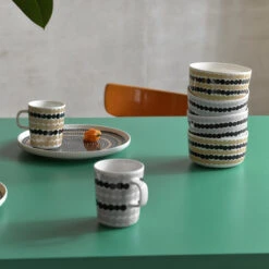 Marimekko Siirtolapuutarha Rasymatto Black / Beige Dinner Plate -Marimekko marimekko siirtolapuutarha rasymatto black beige dinner plate 50