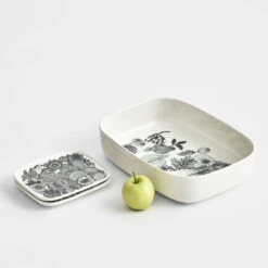 Marimekko Siirtolapuutarha White / Black Serving Dish -Marimekko marimekko siirtolapuutarha white black serving dish 49