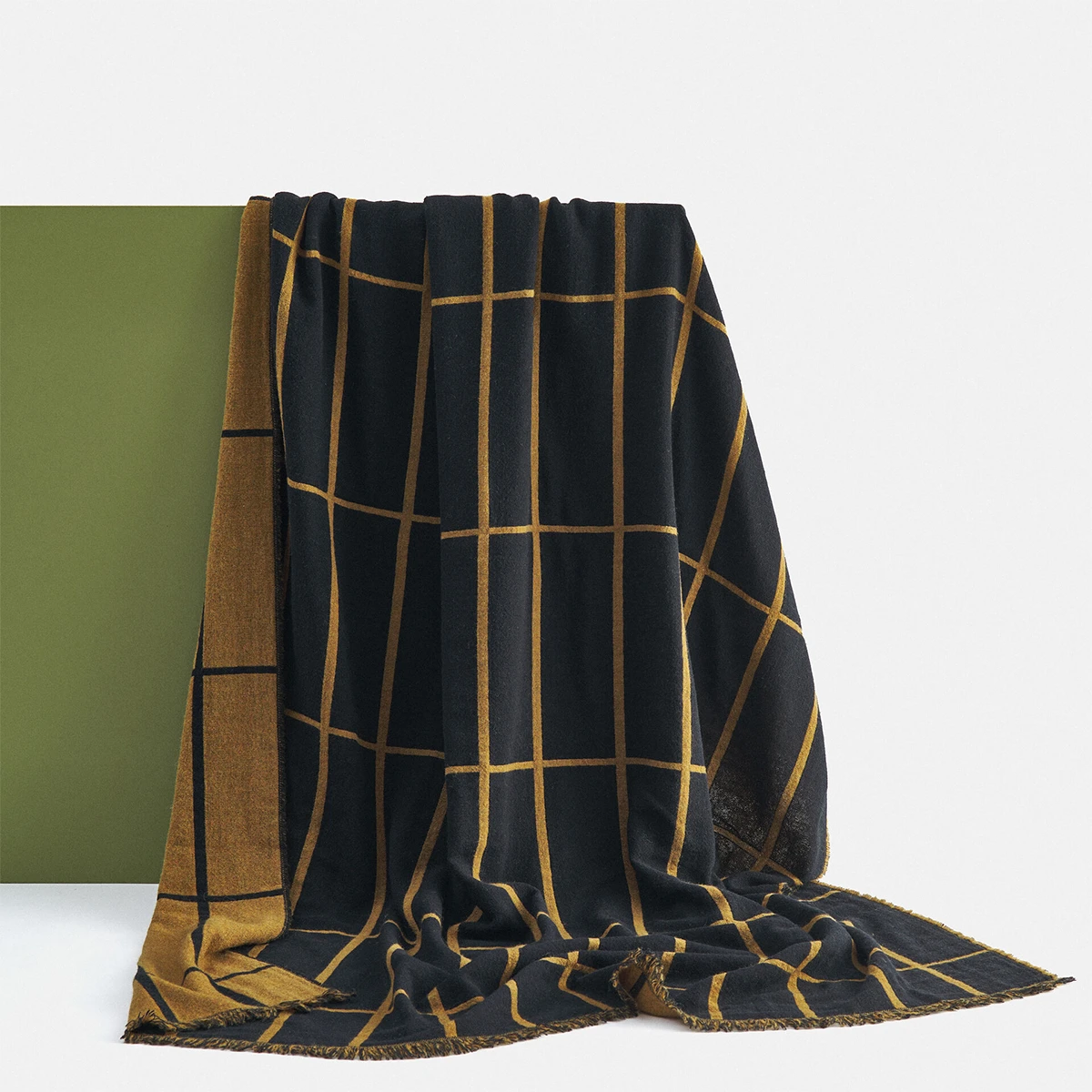 Marimekko Tiiliskivi Black / Gold Throw Blanket 5 Marimekko Tiiliskivi Black / Gold Throw Blanket - Image 3