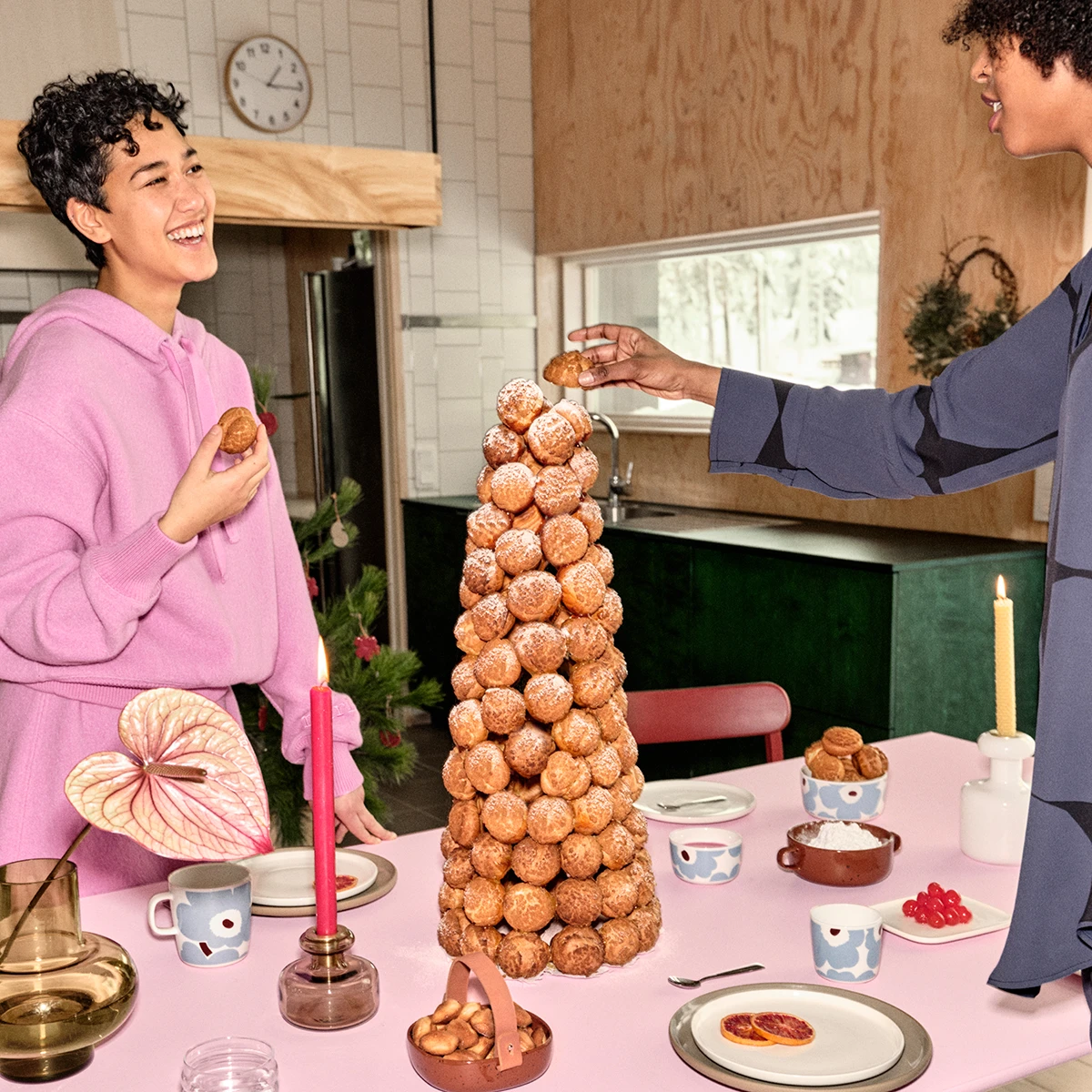 Marimekko Unikko White / Blue / Burgundy Mug 6 Marimekko Unikko White / Blue / Burgundy Mug - Image 4