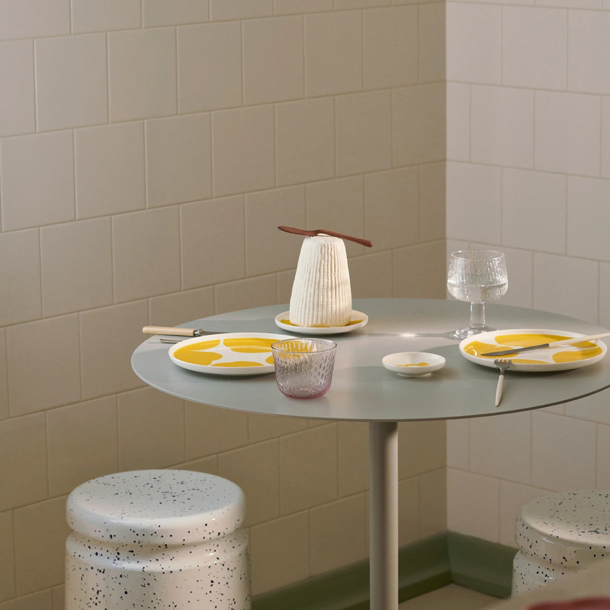 Marimekko Unikko White / Spring Yellow Mini Plate 6 Marimekko Unikko White / Spring Yellow Mini Plate - Image 4