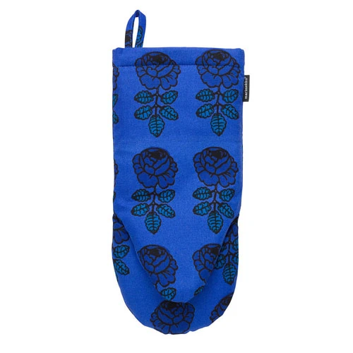 Marimekko Vihkiruusu Blue Oven Mitt 3 Marimekko Vihkiruusu Blue Oven Mitt