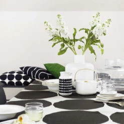 Marimekko White Ming Vase -Marimekko marimekko white ming vase 184