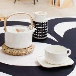 Marimekko White Oiva Teapot -Marimekko marimekko white oiva teapot 175
